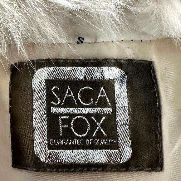 Saga Fox Luxurious Natural Silver Fox Fur Vintage Vest/Jacket Casual Fun Elegant - Picture 3 of 16